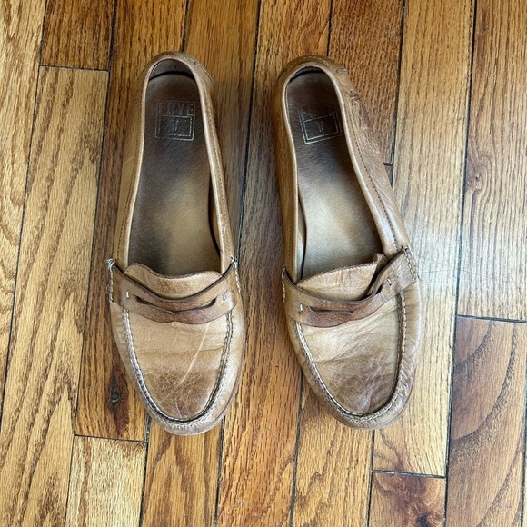 Frye Vintage Loafers, size 9 - Picture 1 of 13